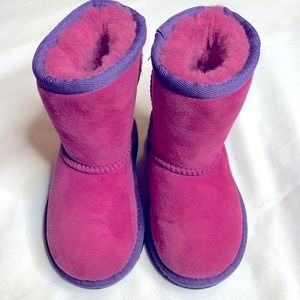 UGG toddler baby Classic winter 🥶 boots